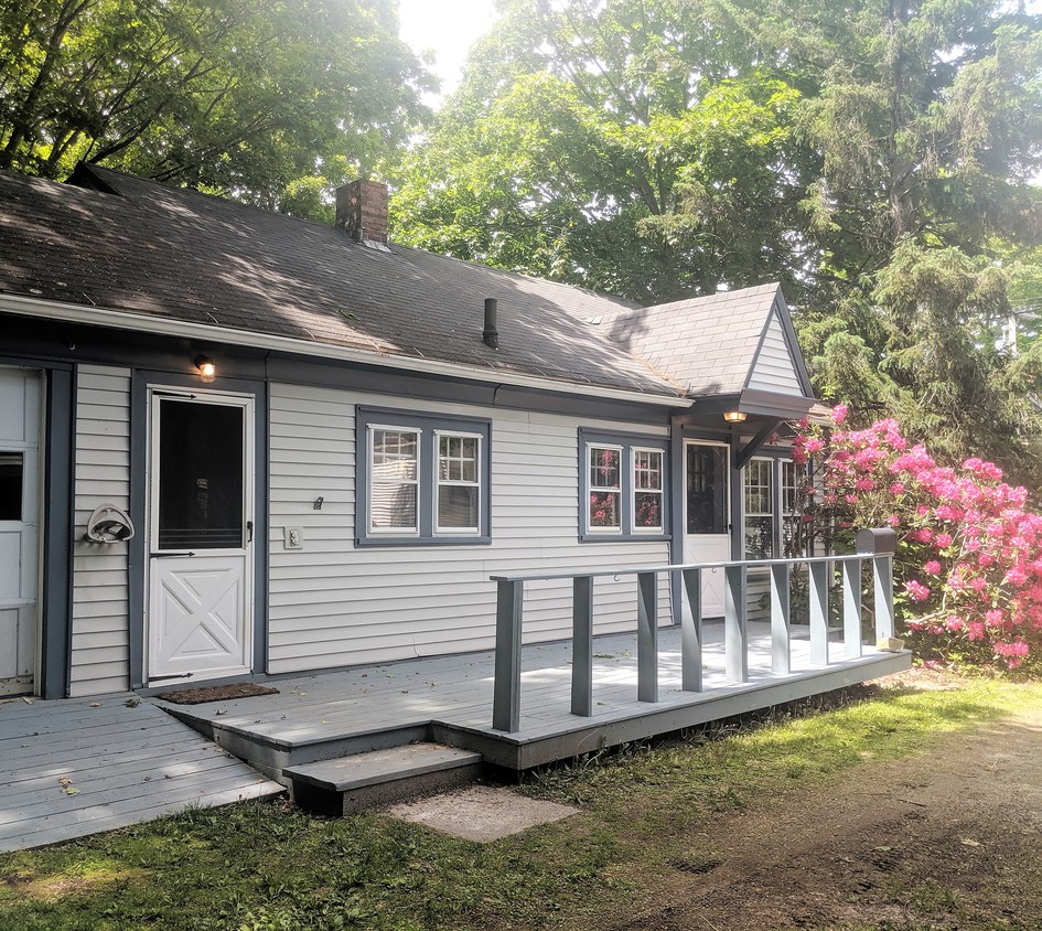 2 Gilman St, Augusta, ME 04330 House for Rent in Augusta, ME