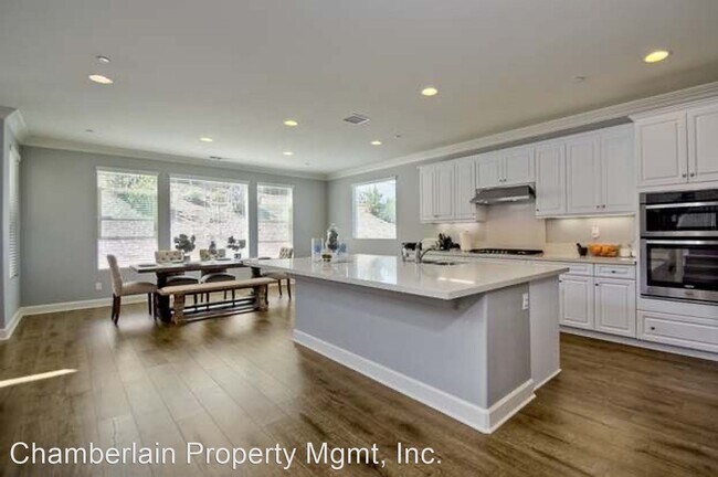 Building Photo - 4 br, 2.5 bath House - 529 Cota Lane