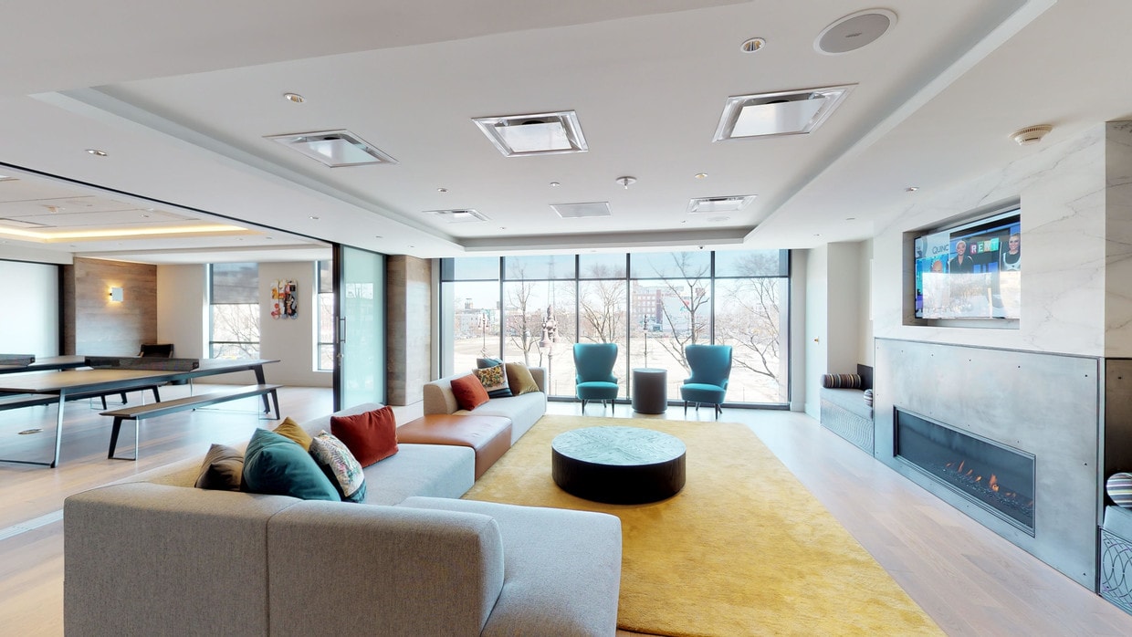 Photo - Lincoln Square Apartments