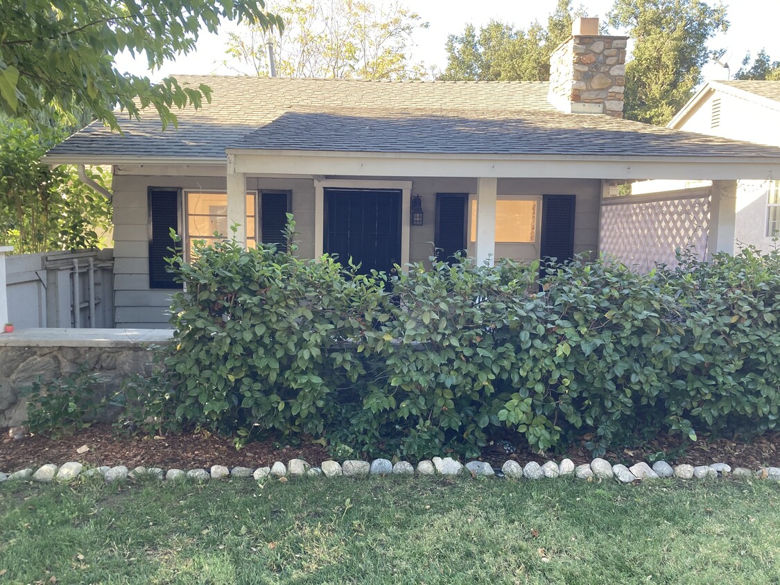 Front of the house - 3226 Montrose Ave