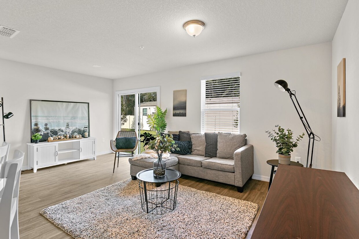 Primary Photo - Spacious 2 Bd/2Ba apartment homes for rent...