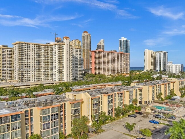 Building Photo - 200 172nd St