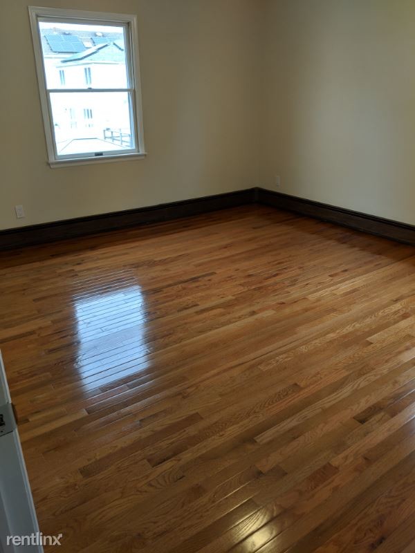 Foto del edificio - 1 br, 1 bath Apartment - 7121 Hylan Boulevard