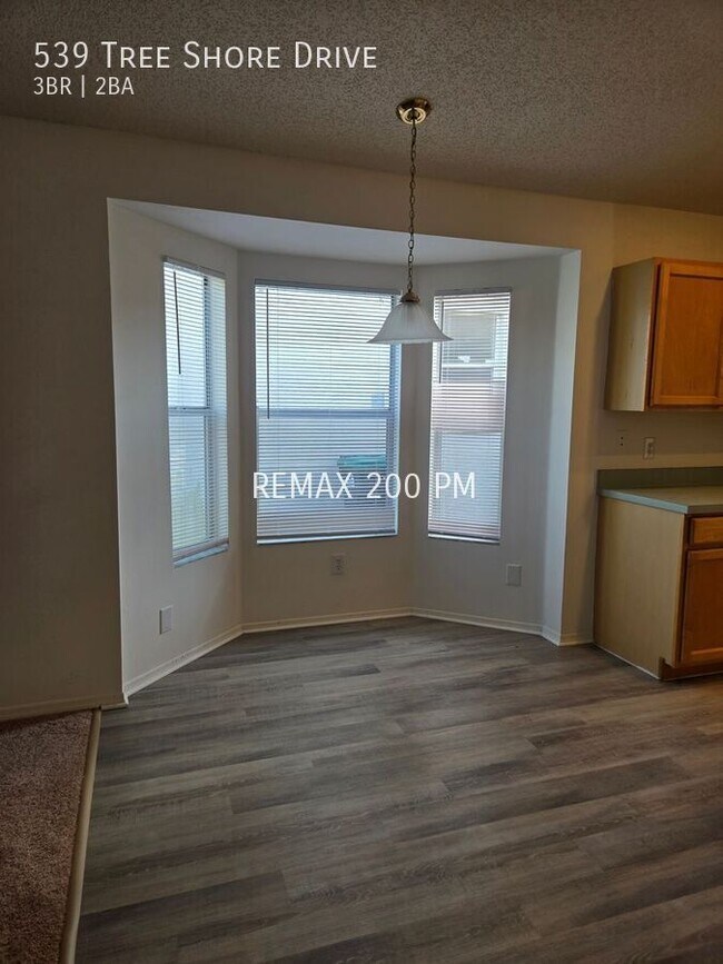 Foto del edificio - 539 Tree Shore Dr