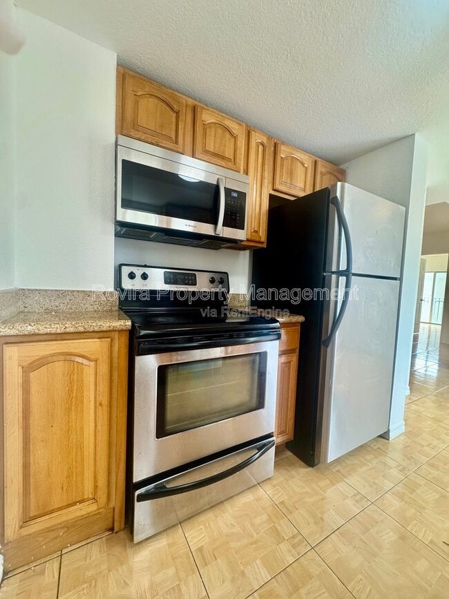 Foto del edificio - 498 SW 6th St