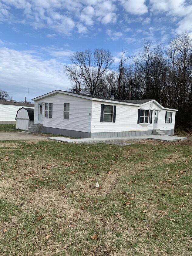 311 Belew St, Oak Grove, KY 42262 House Rental in Oak Grove, KY