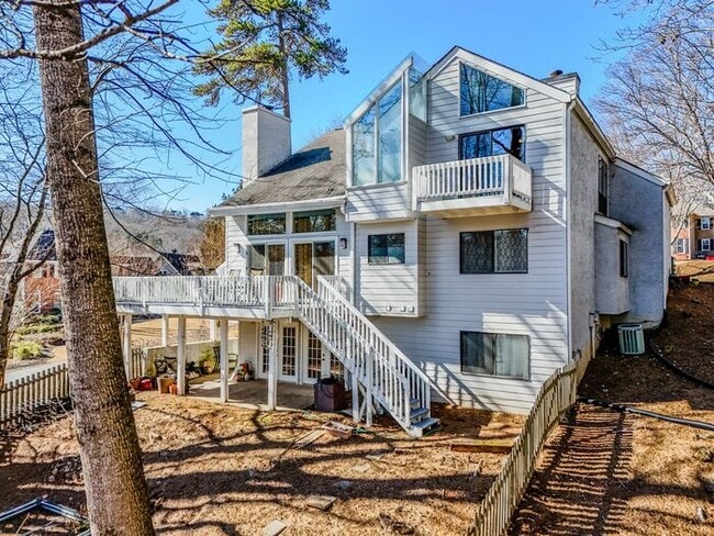 Building Photo - 4518 Club House Dr