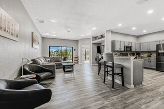 Building Photo - 16703 Lazy Breeze Loop