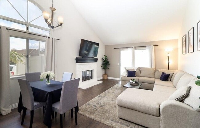 Building Photo - 7408 Belpine Pl