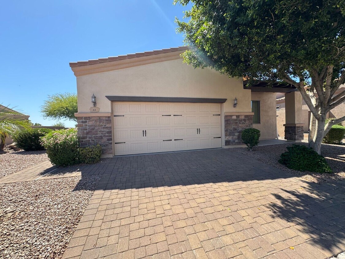 Foto principal - 6202 E McKellips Rd