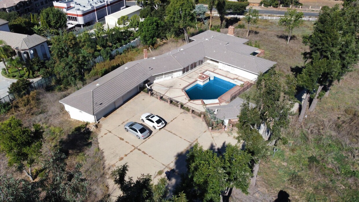 HUGE hillside Ranchstyle home in Covina. House Rental in Covina