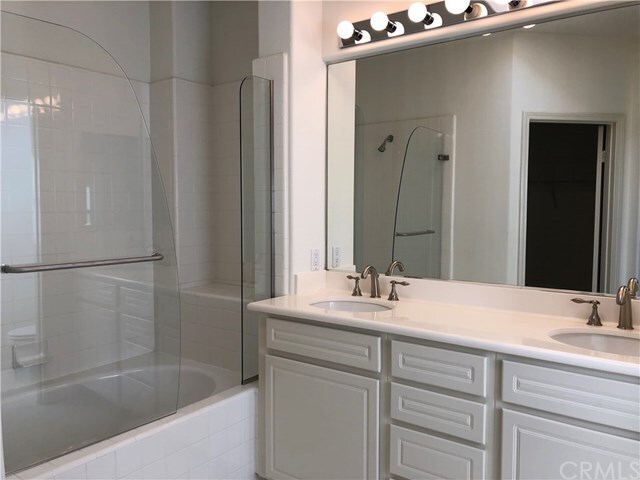 Building Photo - 1303 Reggio Aisle