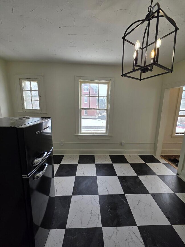 Foto del edificio - 126 Dawes Ave