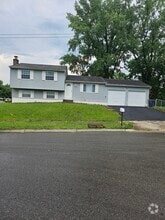 Building Photo - 2551 Niantic Dr