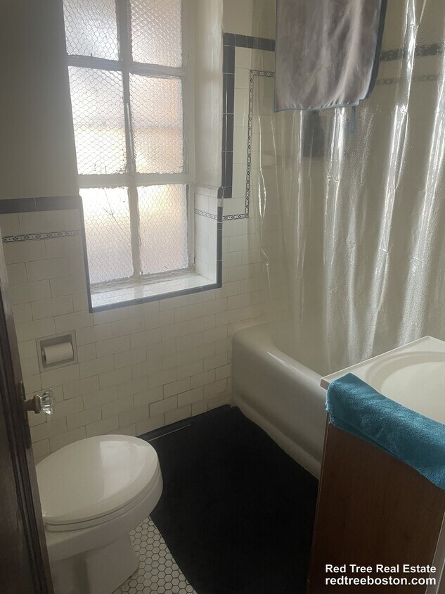 Photo - 63 Fellsway West Unit 8