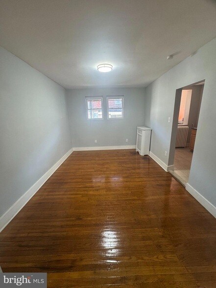 Foto del edificio - 1142 E Price St