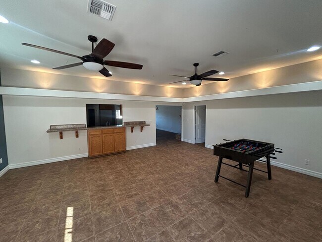 Foto del edificio - Spacious Home for Rent - Coming Soon!