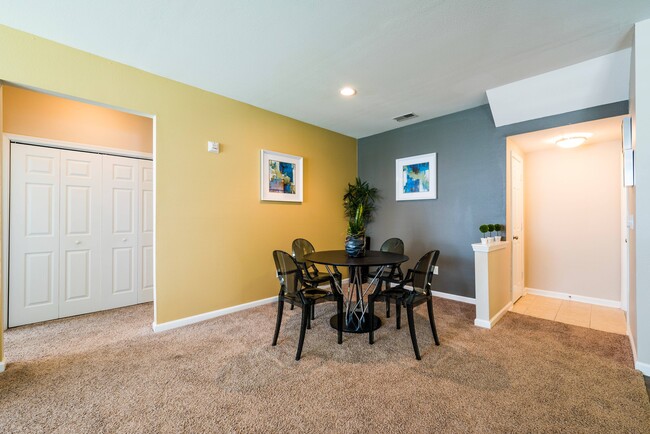 Open Floor Plan Dining Area - Columns on Wetherington Apartments