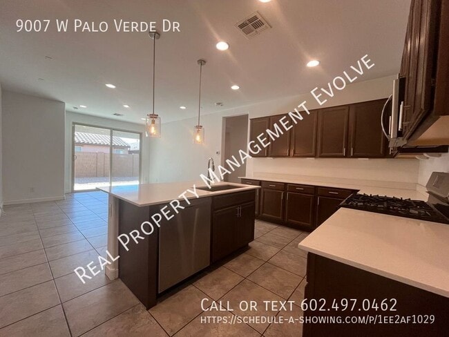 Building Photo - 9007 W Palo Verde Dr