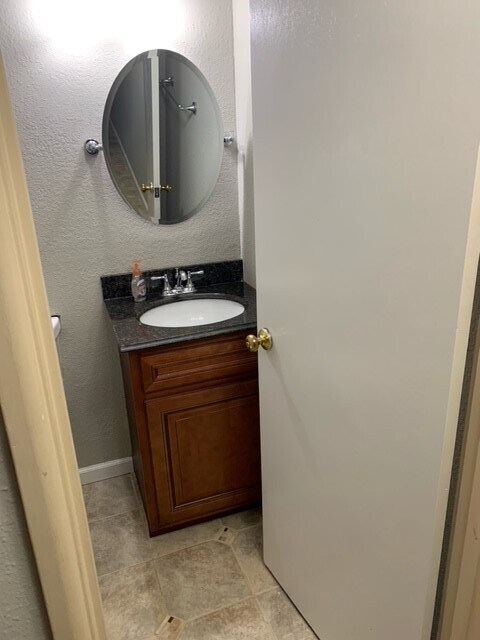 Foto del edificio - 10407 Corbeil Dr