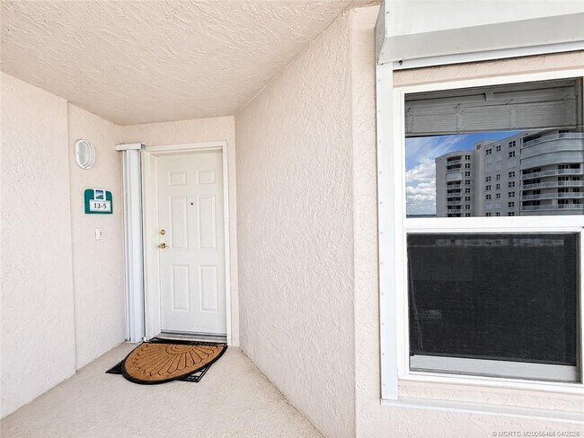 Foto del edificio - 5051 N Hwy A1A