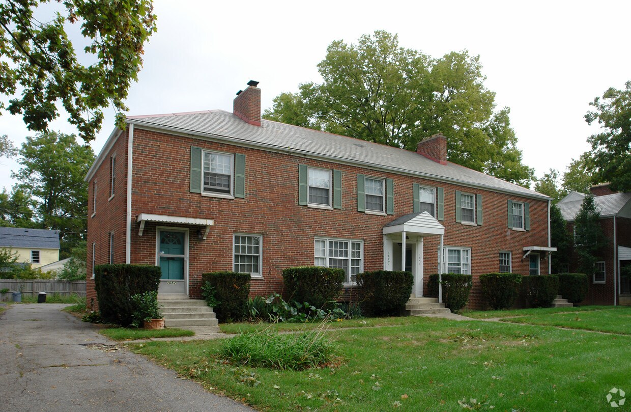 Foto del edificio - 1646-1652 Waltham Rd