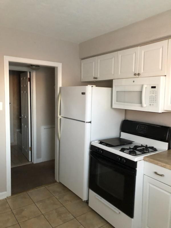Kitchen - 3139 Fairfield St