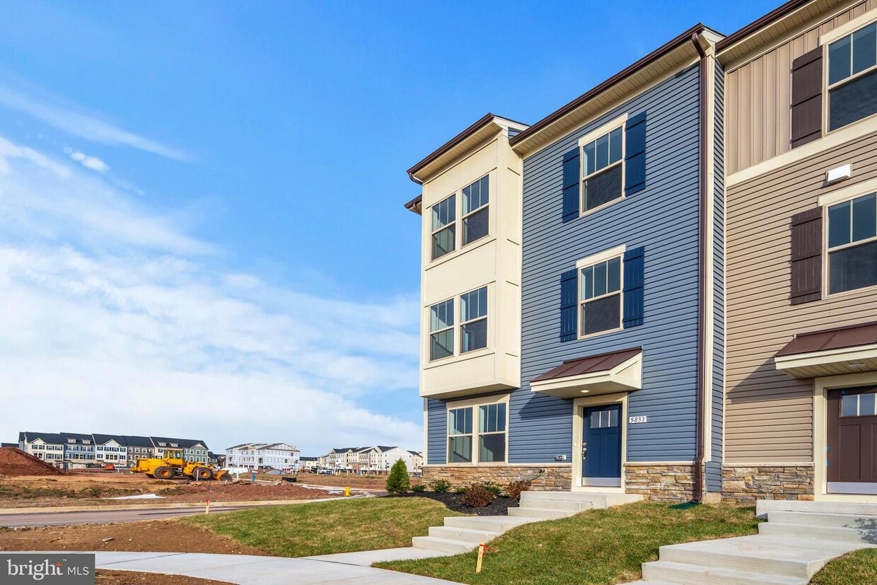 5833 Garden Walk Dr, Frederick, MD 21703 Townhome Rentals in