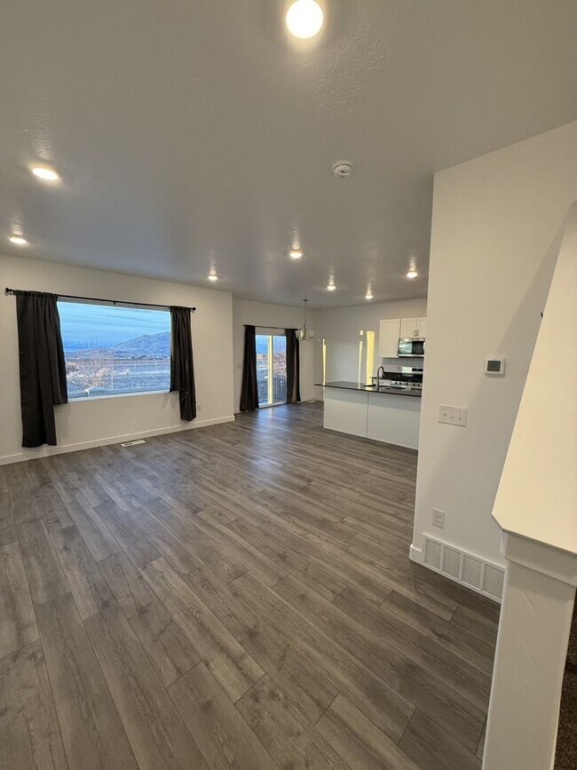 Foto del edificio - Beautiful Home in Santaquin, UT