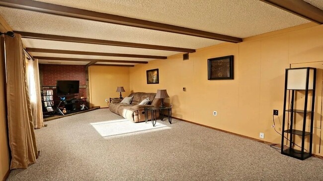 Building Photo - 623 N 16th St