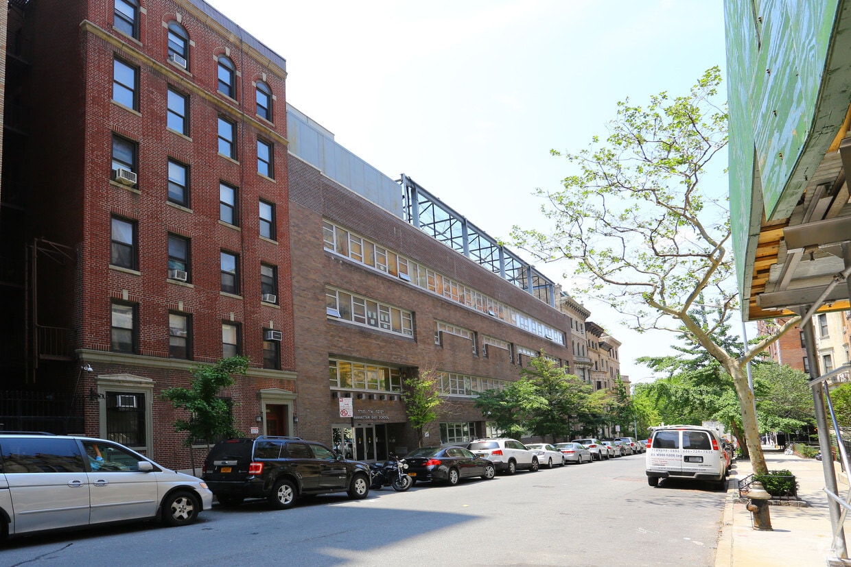 Primary Photo - 310 W 75th St