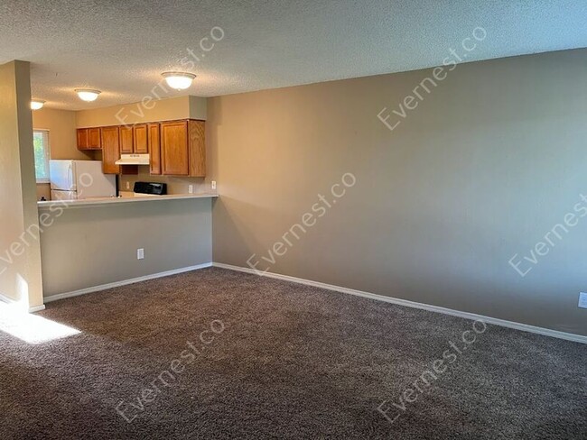 Building Photo - 1705 Heatheridge Rd