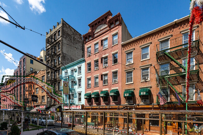 Foto del edificio - 121 Mulberry Street