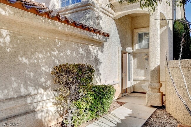 Building Photo - 1428 Desert Hills Dr