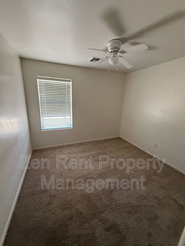 Foto del edificio - 33024 N Madison Way Dr