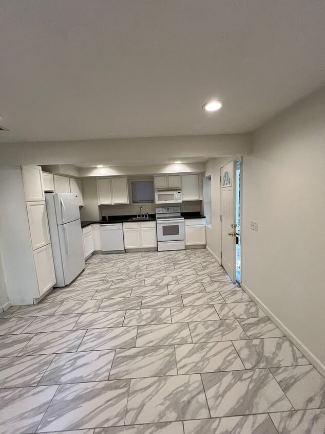 Photo - VP2KT, LLC:[VP2KT][KT] 1713 N St