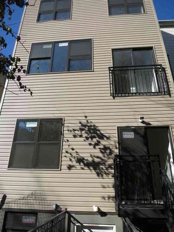 Building Photo - 976 Madison Street