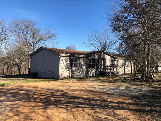 Building Photo - 403 Pope Bend N