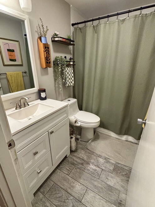 Building Photo - 150 Wrentham St