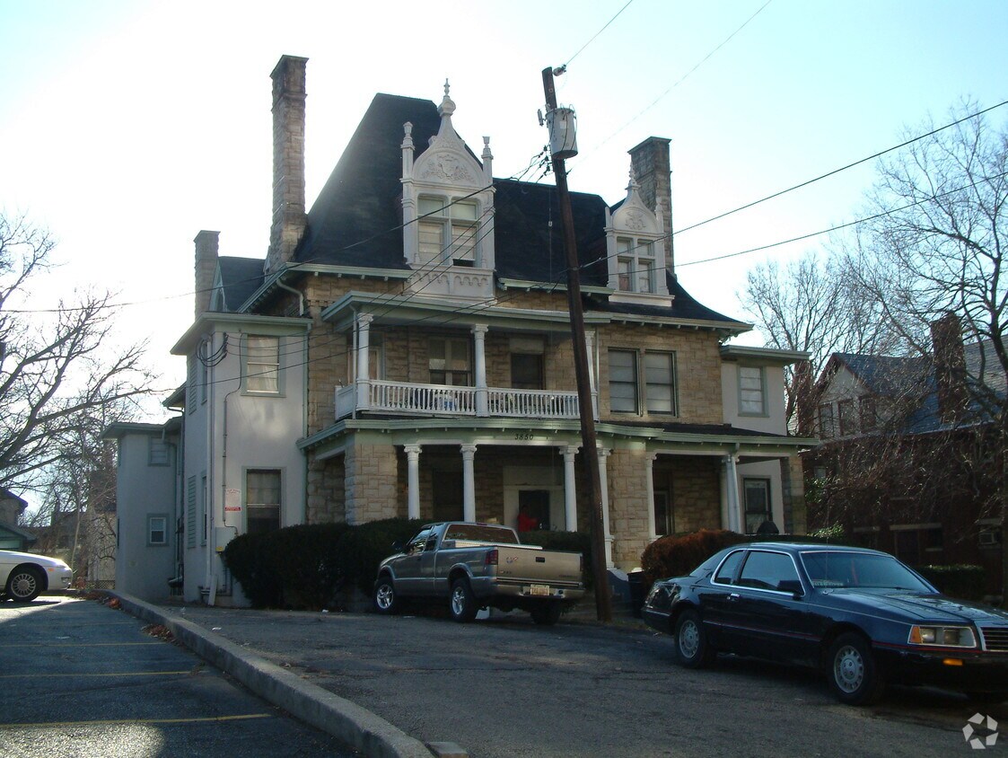 3850 Reading Rd, Cincinnati, OH 45229 Apartments in Cincinnati, OH
