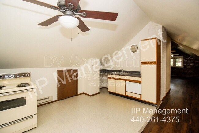 Foto del edificio - 2671 E 130th St