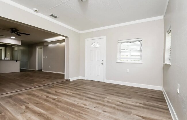 Foto del edificio - 4634 Valley View Dr W