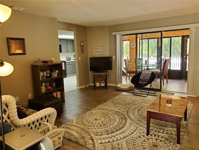 Building Photo - 1766 Atrium Dr