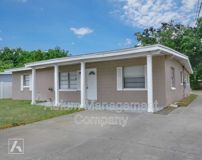 Building Photo - 841 Seminole Ave
