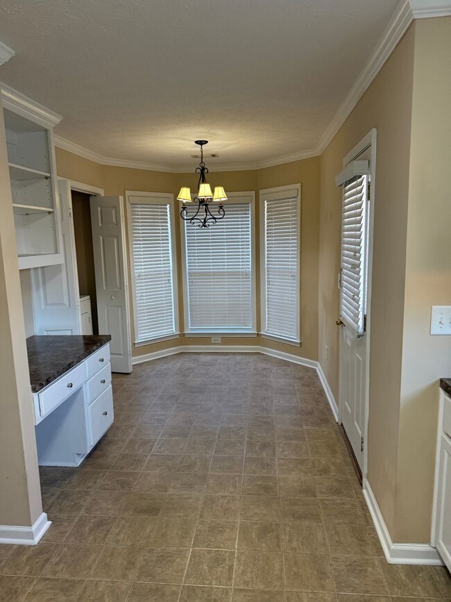 Building Photo - Ryan Ridge Rental