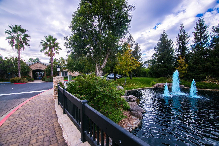 Hawthorn Village Rentals Napa, CA