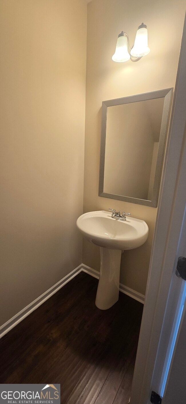 Building Photo - 5831 Taka Ln