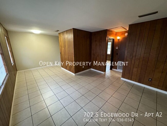 Building Photo - Cozy 1 bedroom, 1 bathroom apartment locat...