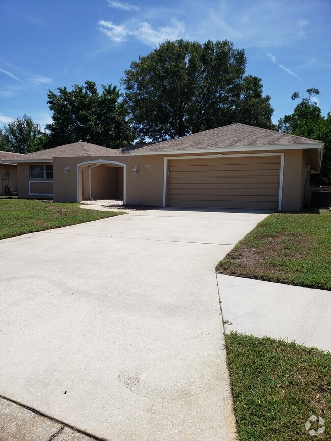 Cheap Chateaux de Bardmoor Condos for Rent Seminole, FL 2 Rentals