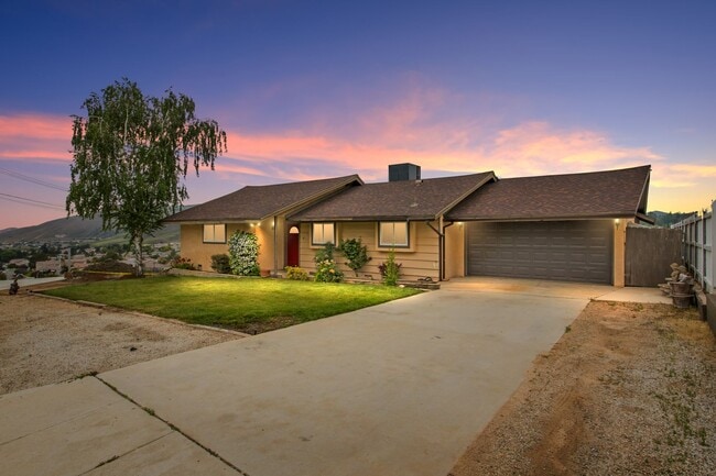 Building Photo - 3/2 Single Story Yucaipa Rental Oasis